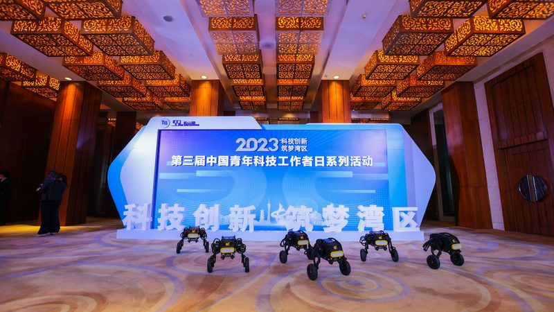 电子行业智能化改造：解码设备参数关键要素